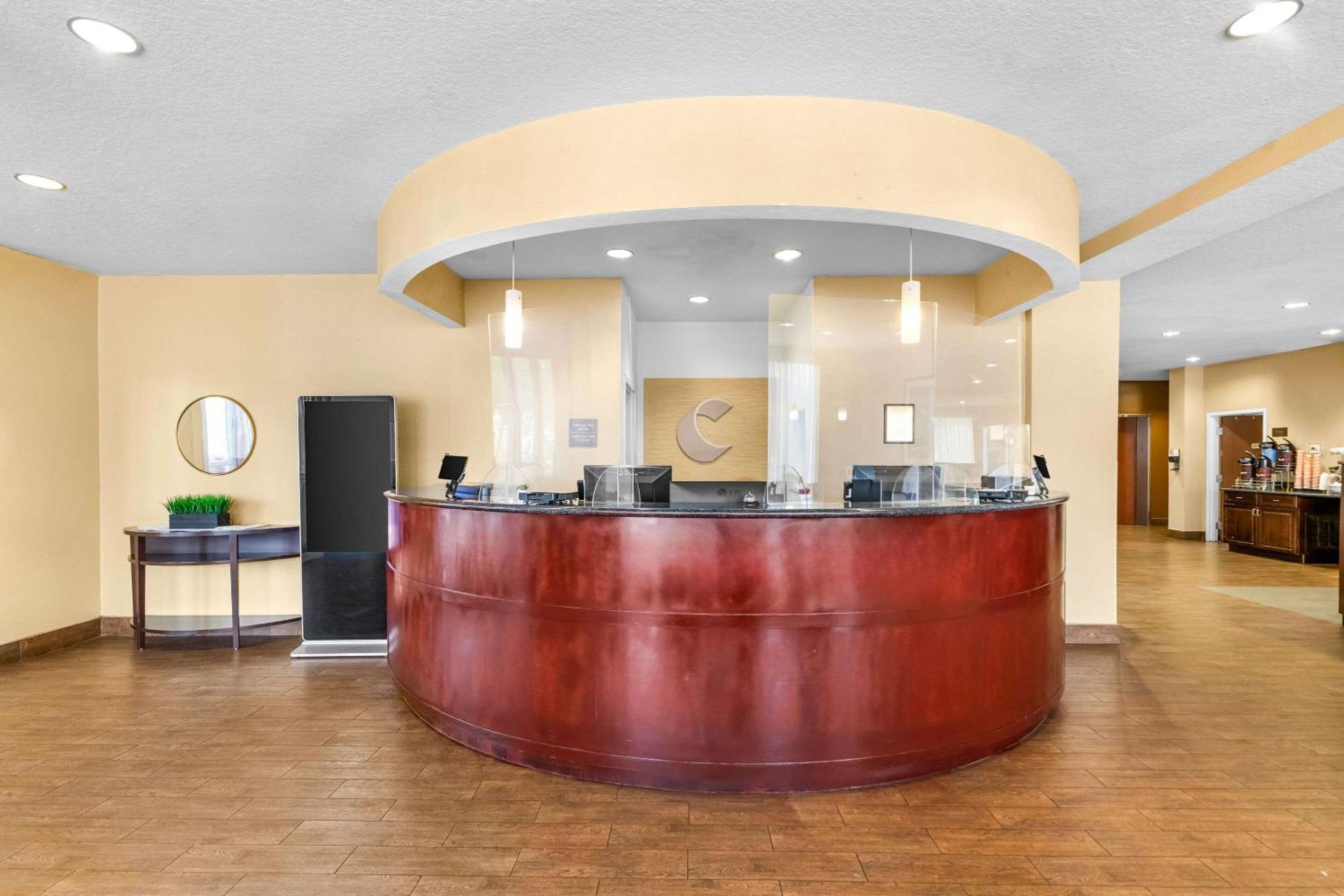 Comfort Suites Orlando Airport Exteriör bild