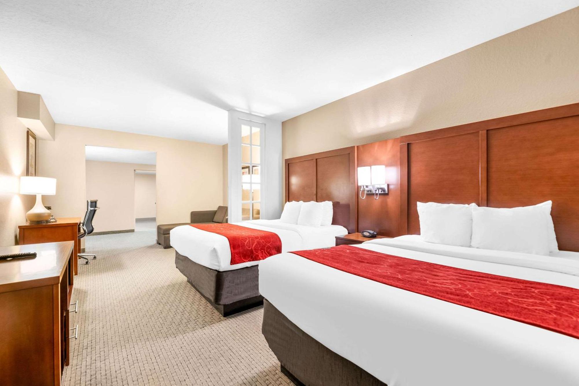 Comfort Suites Orlando Airport Exteriör bild